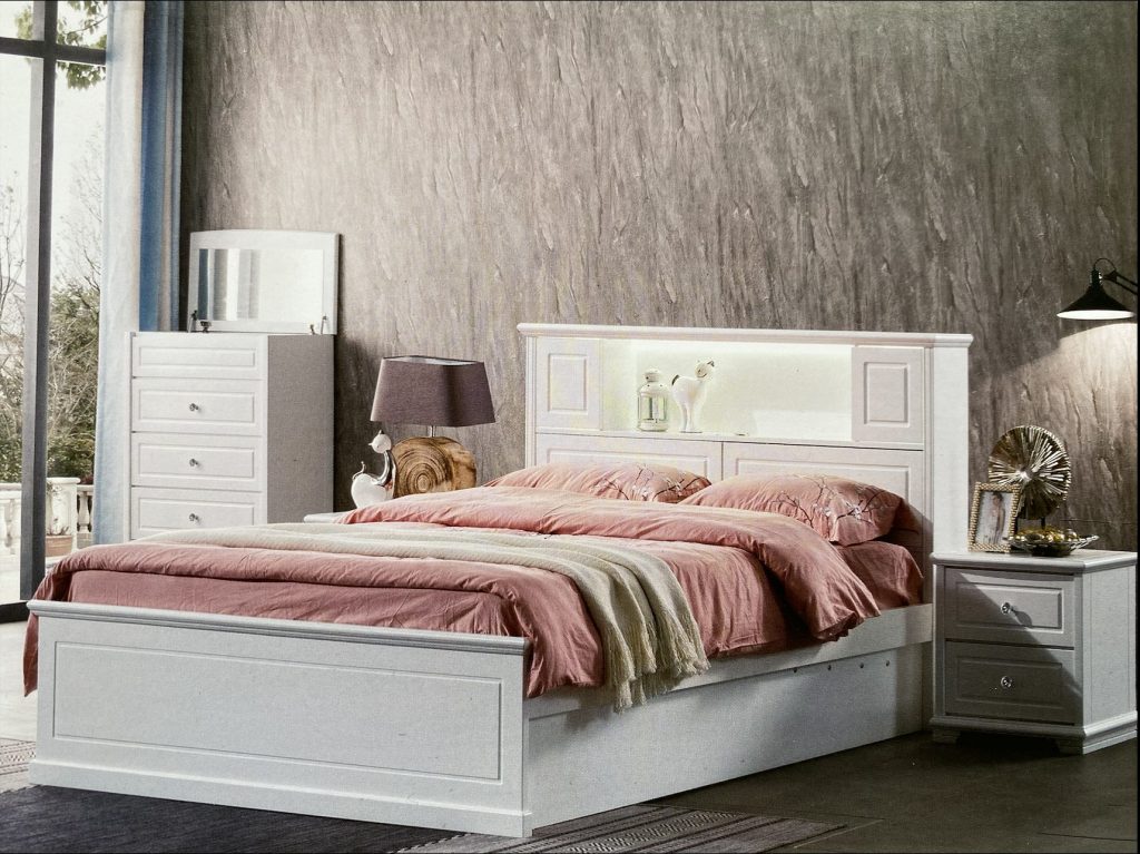 DaVinci Ivory White Bed Easy Home Furniture