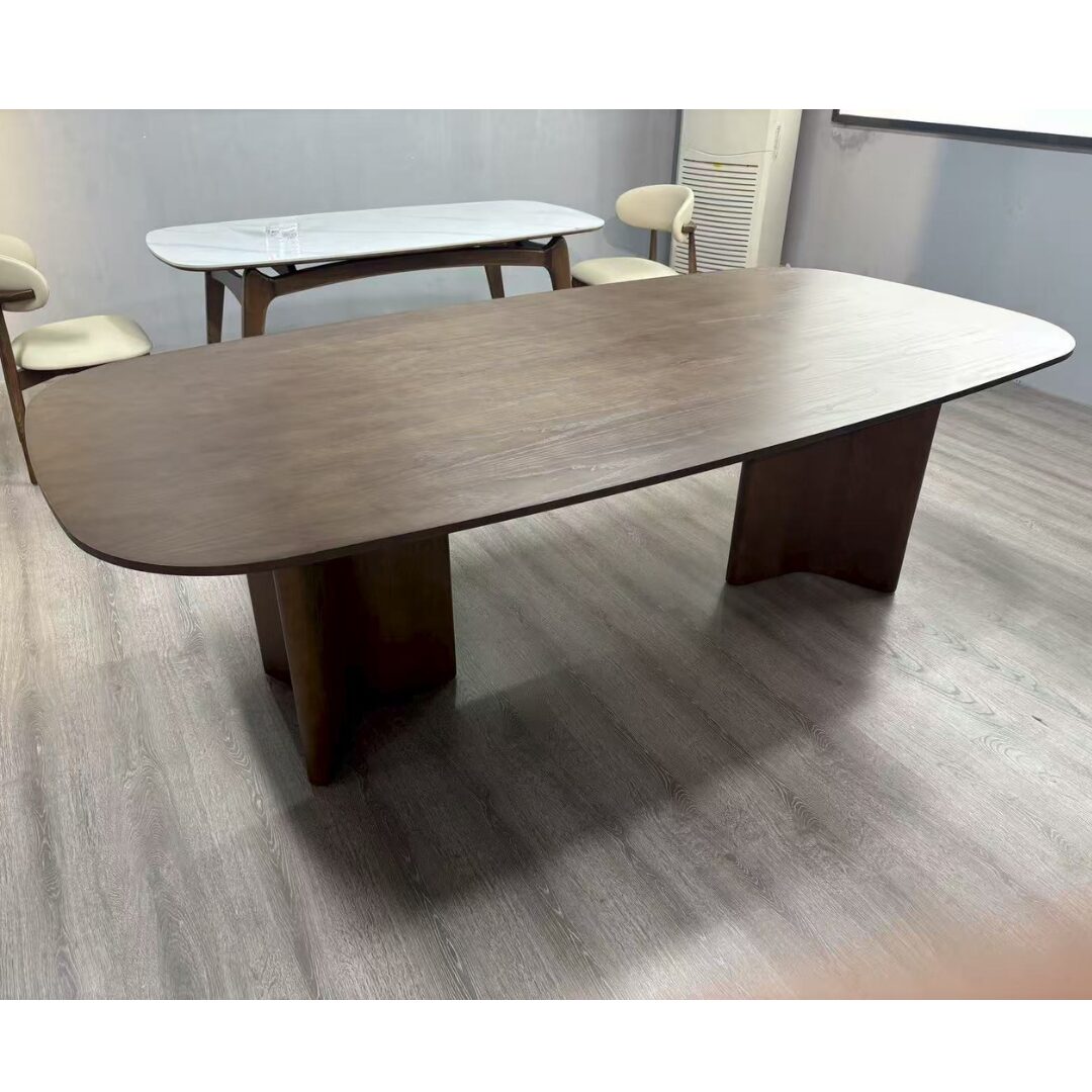 Aurelia Luxury Dining Table