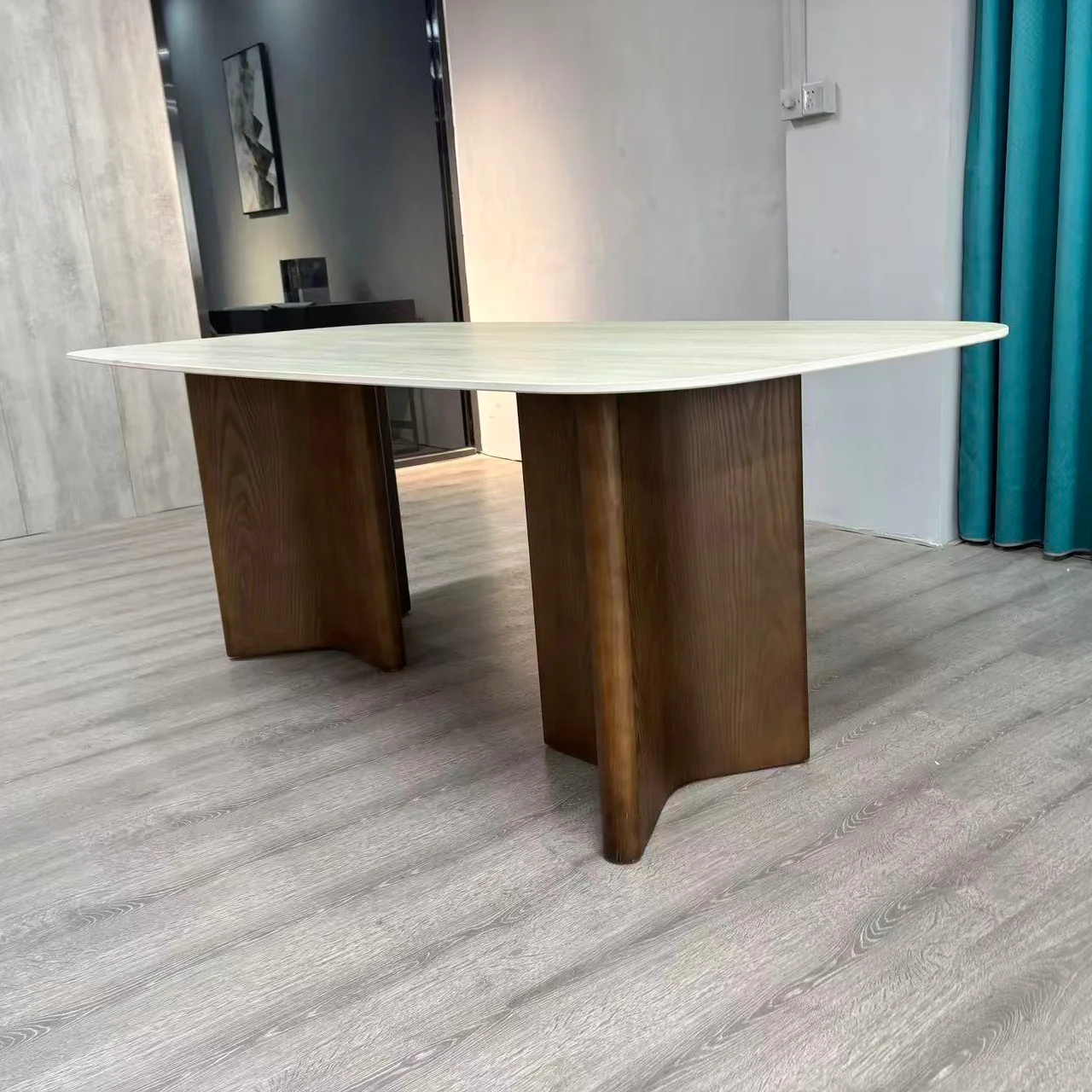 Aurelia Luxury Dining Chair