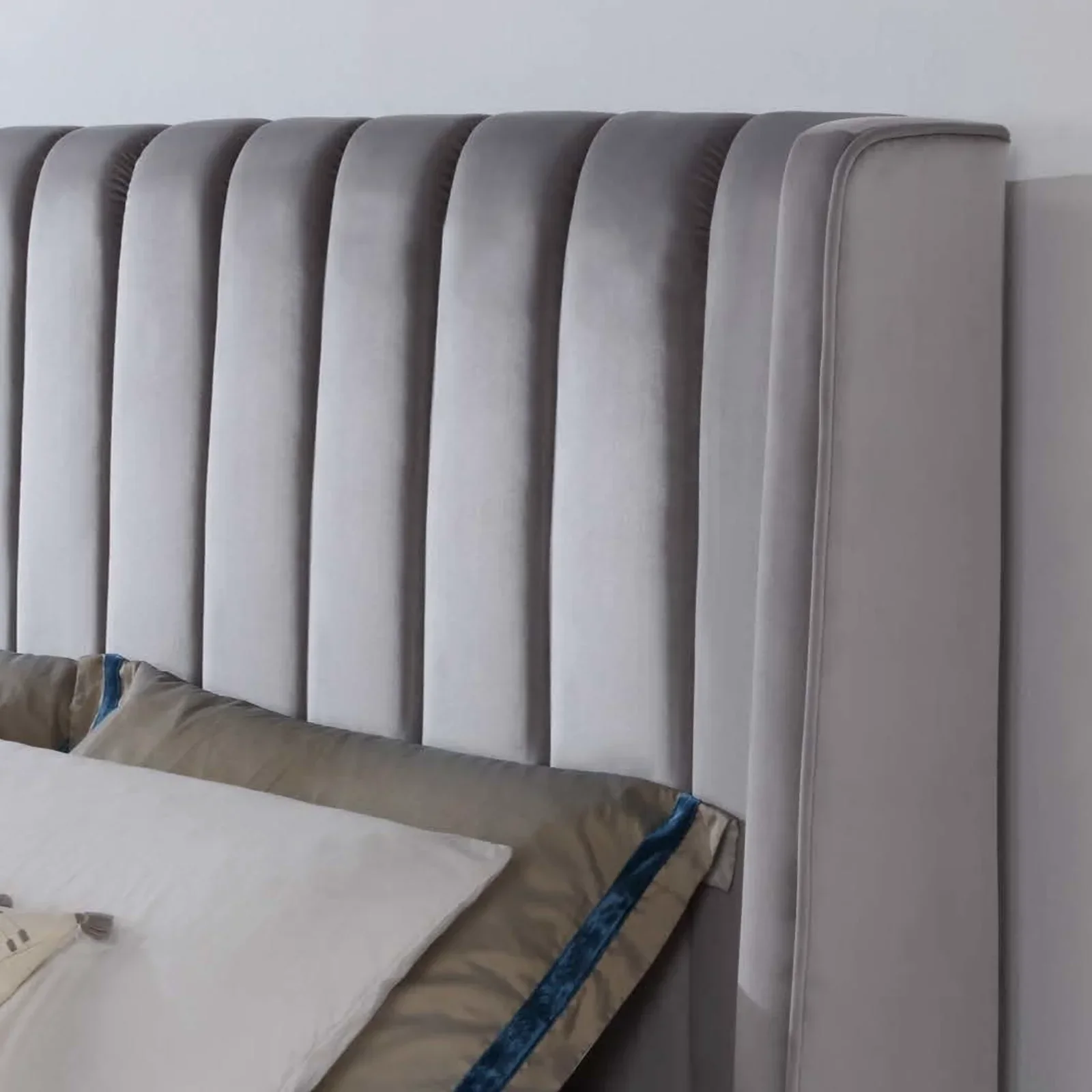 Belair Velvet Bedhead - Image 2